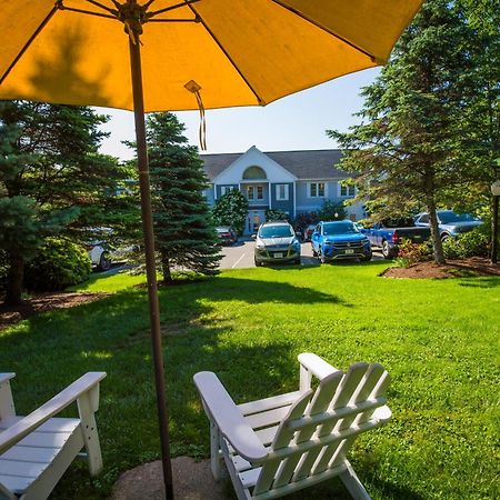 Strawberry Hill Seaside Inn Рокпорт Экстерьер фото